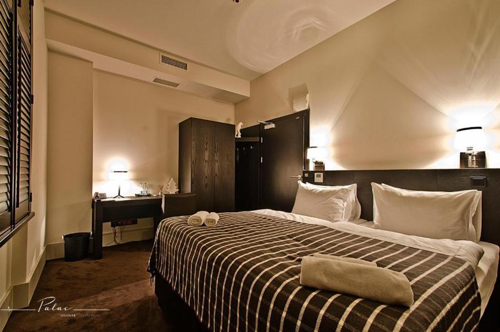 Hotel Palac Jugowice Wałbrzych Esterno foto