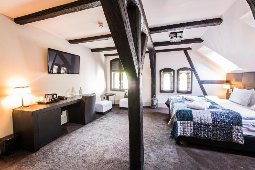 Hotel Palac Jugowice Wałbrzych Esterno foto